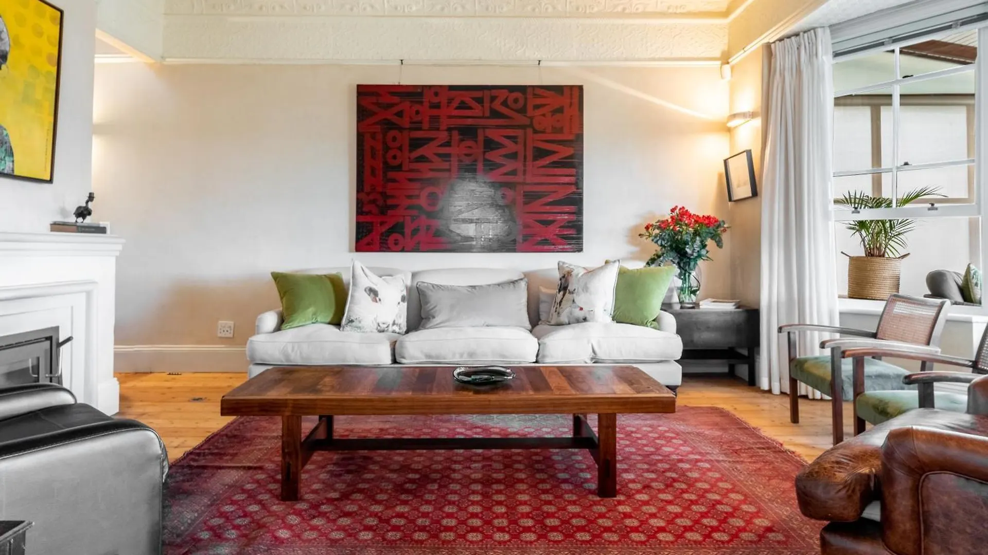 Gorgeous 3Bedroom Green Point Home Cape Town