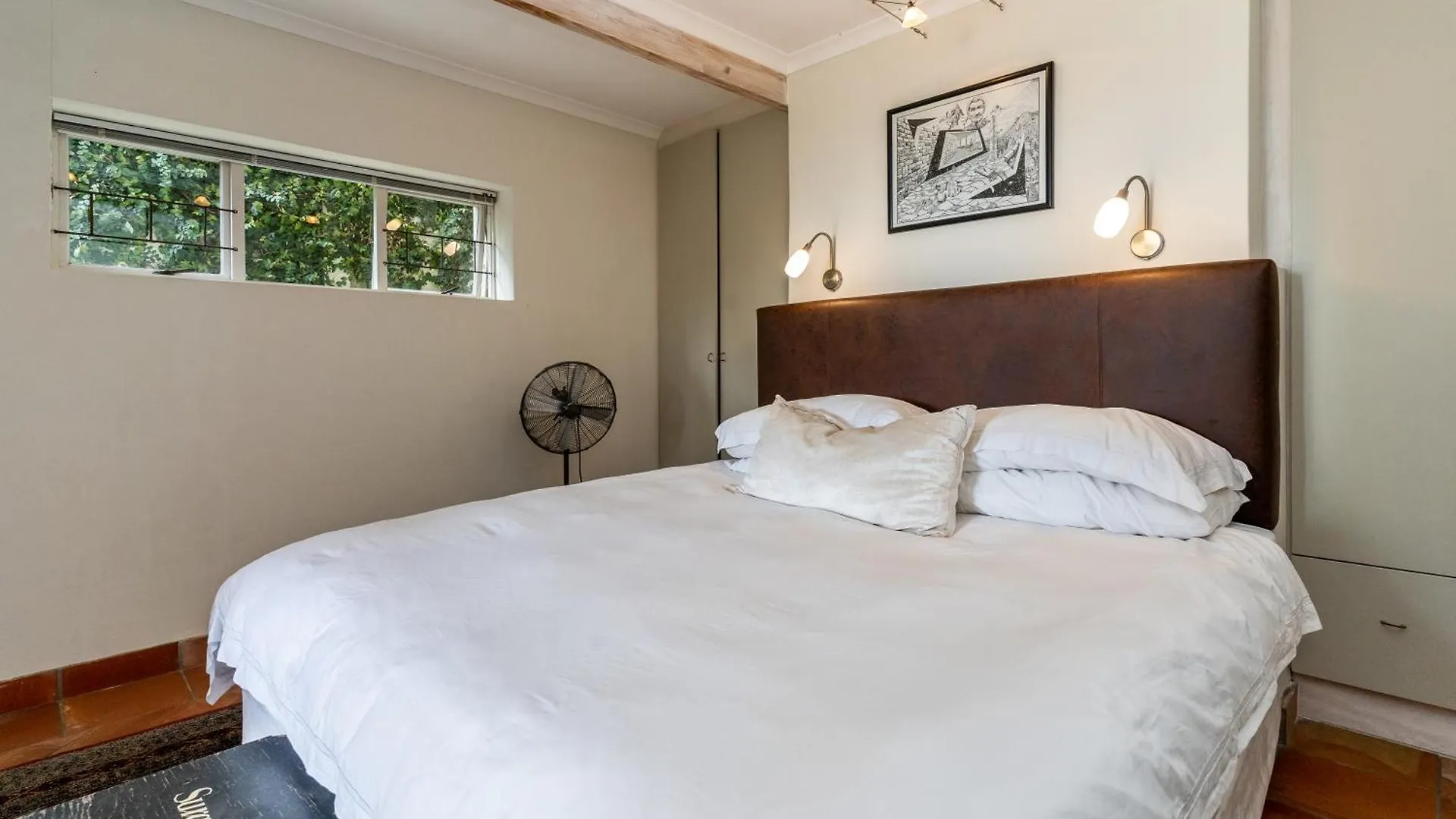 Gorgeous 3Bedroom Green Point Home Cape Town 0*,