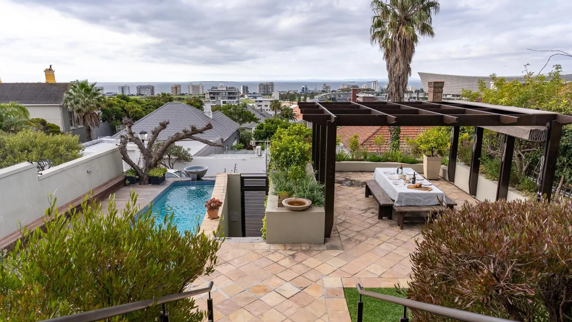 別荘 Gorgeous 3Bedroom Green Point Home ケープタウン 南アフリカ