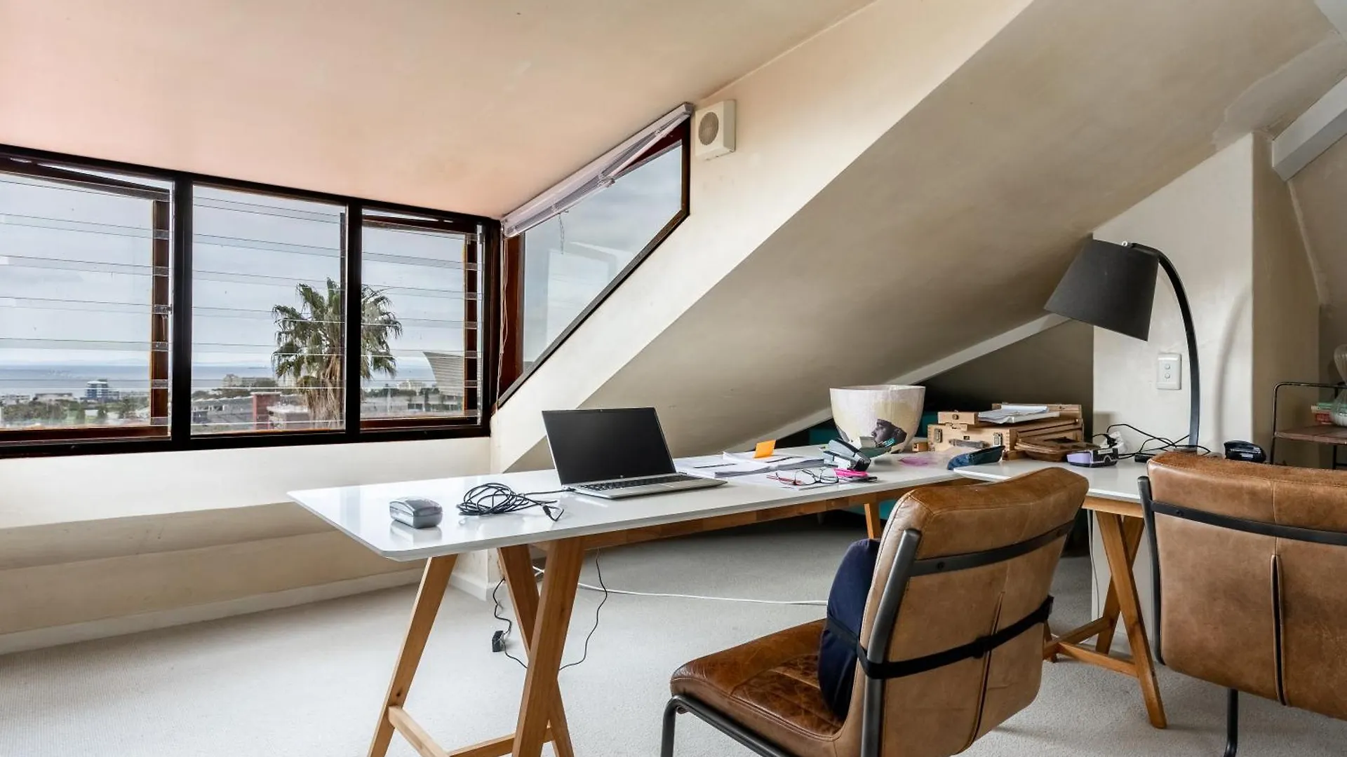 Gorgeous 3Bedroom Green Point Home ケープタウン 別荘